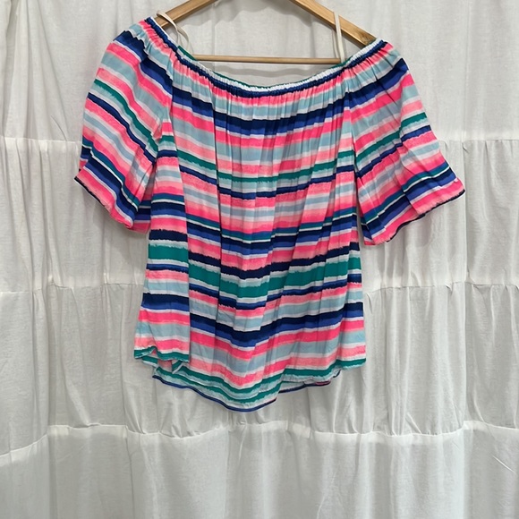 Lilly Pulitzer off shoulder top - Picture 4 of 5